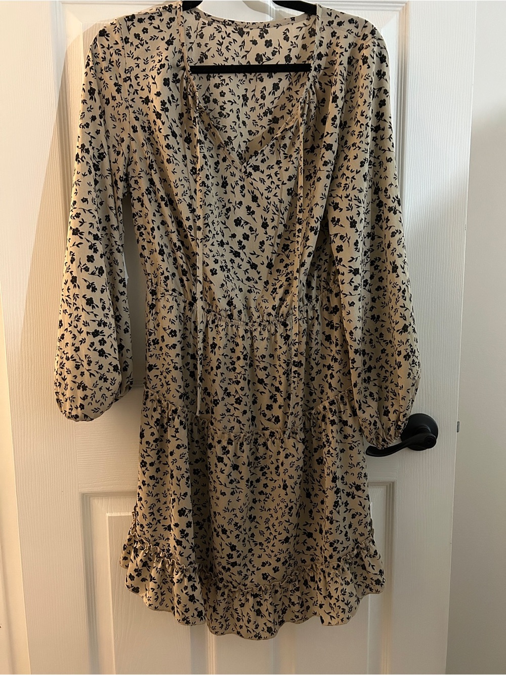 Floral V-Neck Long Sleeve Tiered Dress in Beige and Black